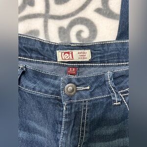 Lei L.e.i. Jeans size 13 Ashley low rise